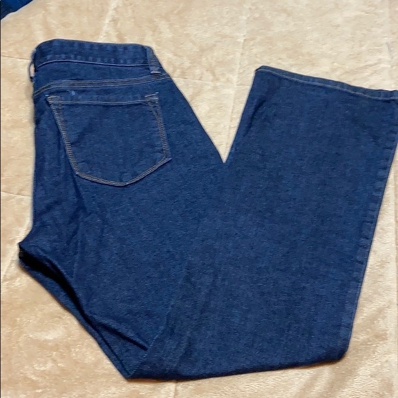 Ann Taylor Loft curvy bootcut Jeans - Picture 4 of 8